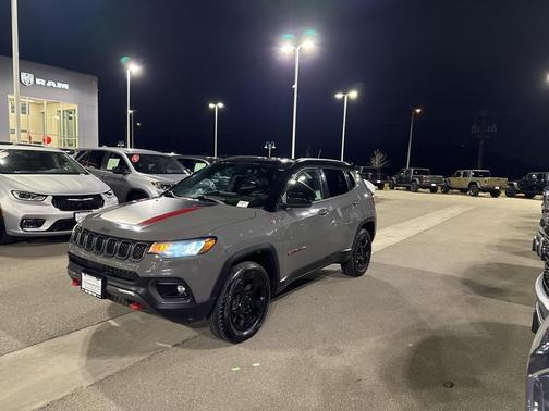 2023 Jeep Compass Trailhawk