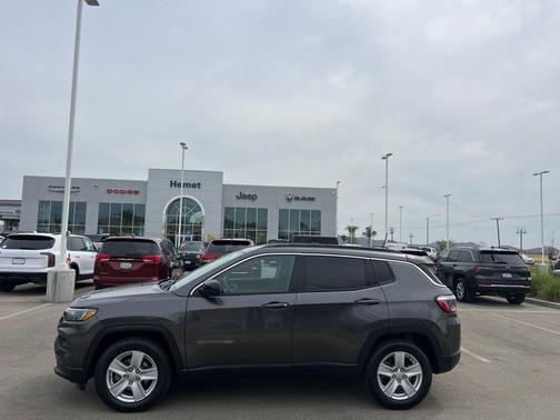 Granite Crystal Clearcoat Metallic 2022 Jeep Compass Latitude