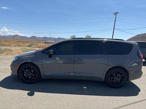 2023 Chrysler Pacifica Limited