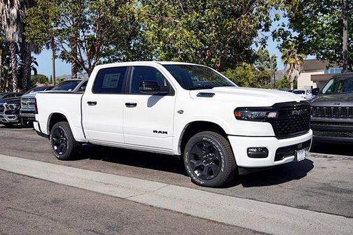 Bright White Clearcoat 2026 RAM 1500 Big Horn/Lone Star