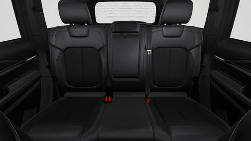 Gloss Black 2027 Jeep Grand Cherokee Laredo