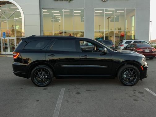 2026 Dodge Durango GT HEMI V8