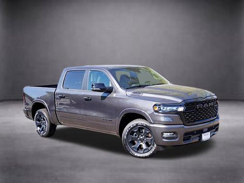 Granite Crystal Clearcoat Metallic 2026 RAM 1500 Big Horn/Lone Star