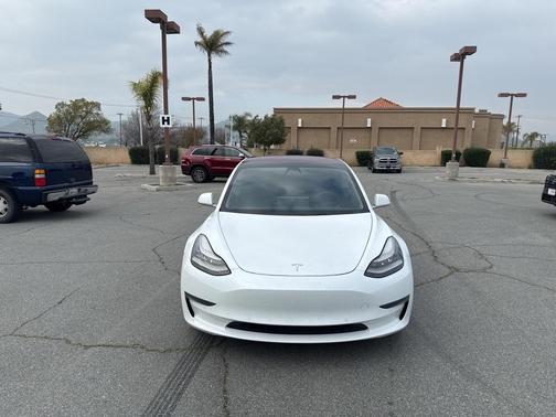 2019 Tesla Model 3 Mid Range