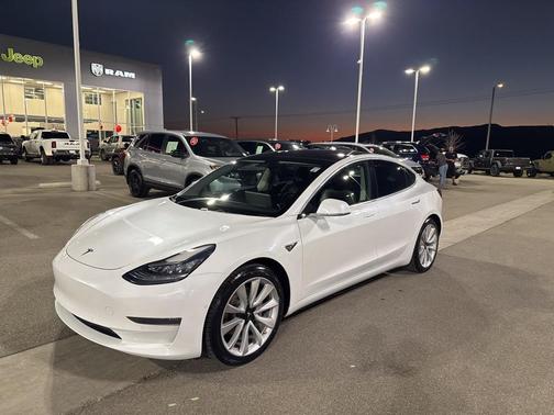 2019 Tesla Model 3 Mid Range