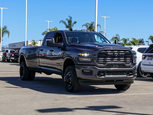 Granite Crystal Clearcoat Metallic 2026 RAM 3500 Big Horn