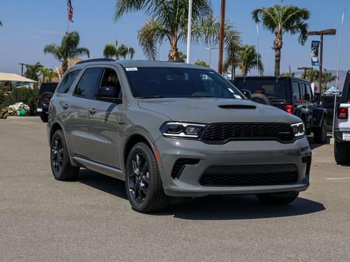 Destroyer Gray Clearcoat 2026 Dodge Durango GT HEMI V8
