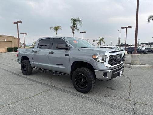 2020 Toyota Tundra SR5