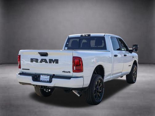 Bright White Clearcoat 2027 RAM 2500 Big Horn
