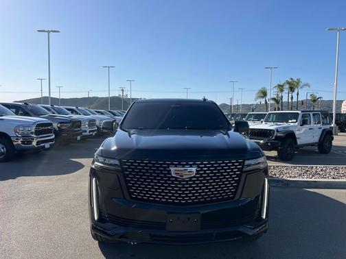 2024 Cadillac Escalade ESV Premium Luxury