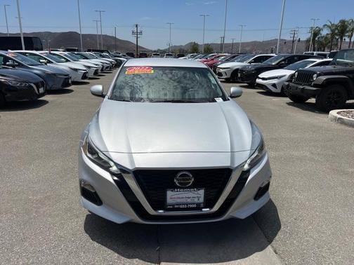 2022 Nissan Altima 2.5 SV