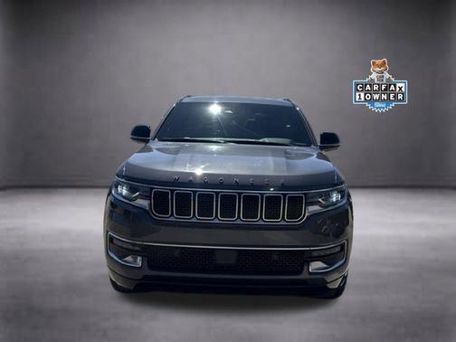 Metallic 2023 Jeep Wagoneer Base