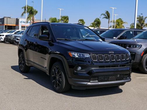 Diamond Black 2026 Jeep Compass Latitude