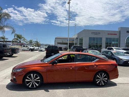 2022 Nissan Altima 2.5 SR