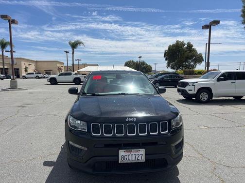 Diamond Black 2018 Jeep Compass Sport