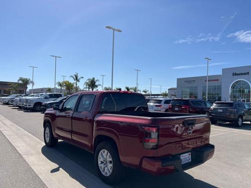 Cardinal Red Metallic 2023 Nissan Frontier SV