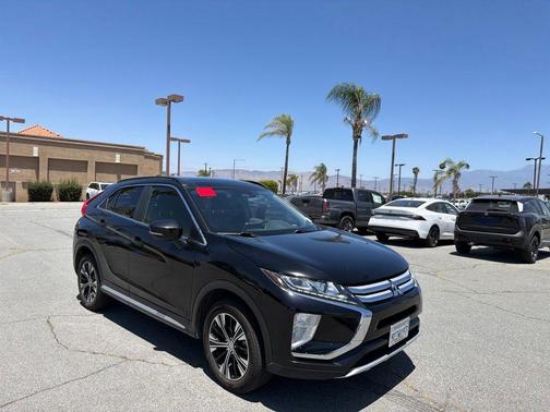 Tarmac Black Metallic 2020 Mitsubishi Eclipse Cross SE