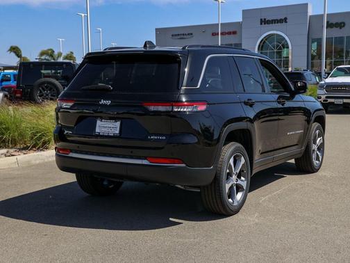 Diamond Black 2026 Jeep Grand Cherokee Limited