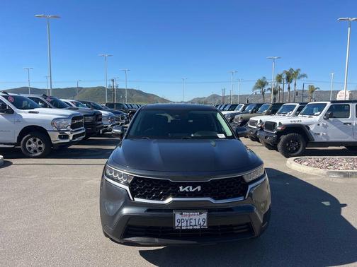 2022 Kia Sorento LX