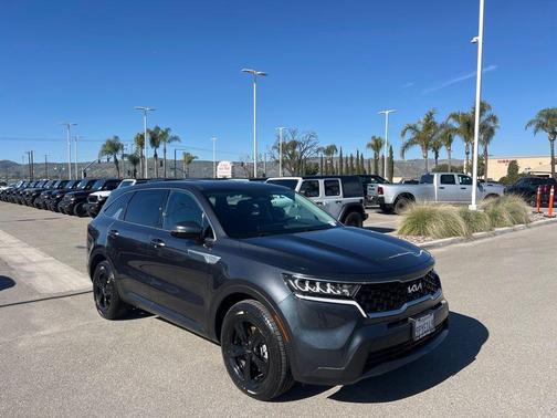 2022 Kia Sorento LX
