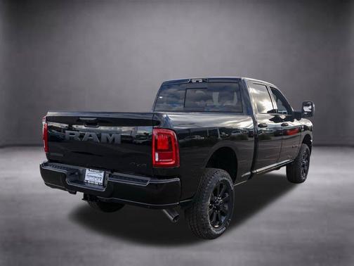 Diamond Black 2026 RAM 2500 Big Horn