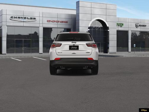 Bright White Clearcoat 2026 Jeep Compass Latitude