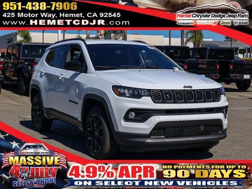 Bright White Clearcoat 2026 Jeep Compass Latitude