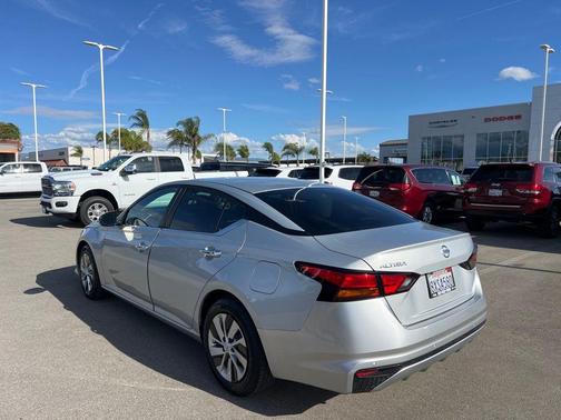 Brilliant Silver Metallic 2021 Nissan Altima 2.5 S