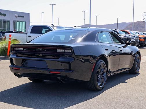 Diamond Black 2026 Dodge Charger R/T