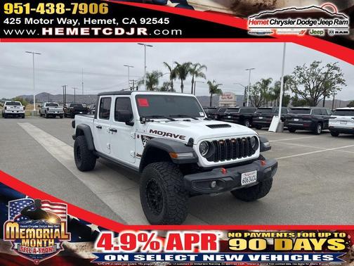 Bright White Clearcoat 2024 Jeep Gladiator Mojave