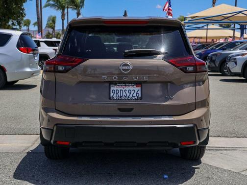 Baja Storm 2024 Nissan Rogue SV