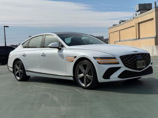 Uyuni White 2026 Genesis G80 3.5T Sport Prestige