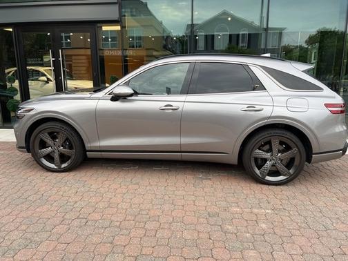 2025 Genesis GV70 2.5T