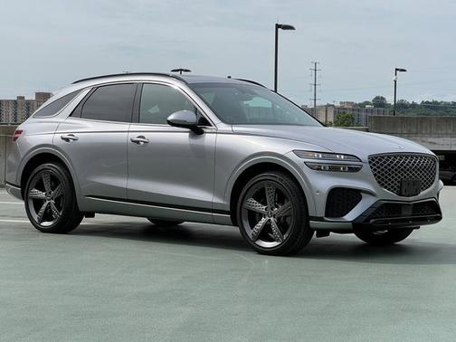 2025 Genesis GV70 2.5T