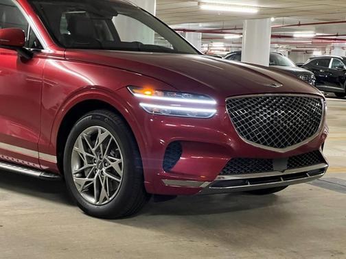 2025 Genesis GV70 2.5T