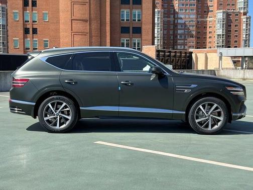 2025 Genesis GV80 Select