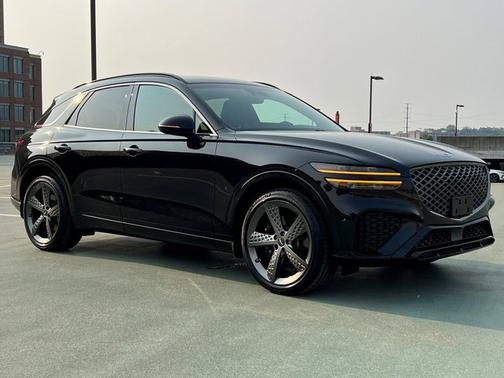 2025 Genesis GV70 2.5T