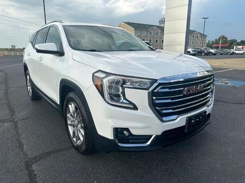 Summit White 2022 GMC Terrain SLT