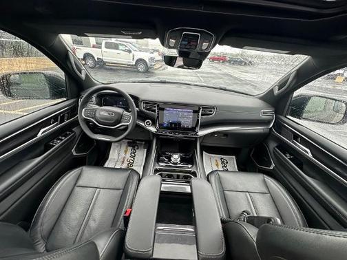 Diamond Black 2024 Jeep Wagoneer BASE