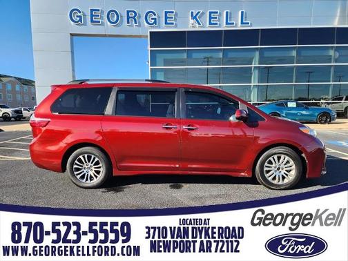 2019 Toyota Sienna XLE 7 PASSENGER AUTO ACCESS SEAT