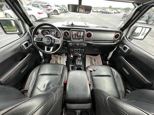 2022 Jeep Gladiator MOJAVE