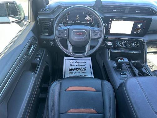 2024 GMC Sierra 1500 AT4