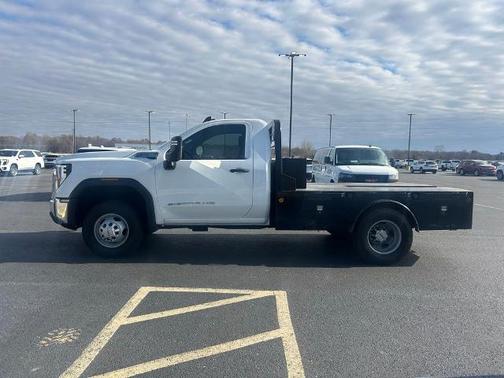 Summit White 2024 GMC Sierra 3500 PRO