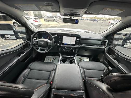 2025 Ford F-350 LARIAT SUPER DUTY