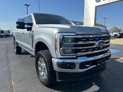 2024 Ford F-350 LARIAT SUPER DUTY