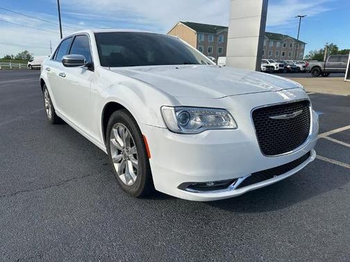 2019 Chrysler 300 LIMITED