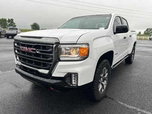 Summit White 2022 GMC Canyon AT4