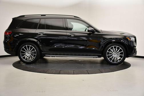 2026 Mercedes-Benz GLS 580 4MATIC