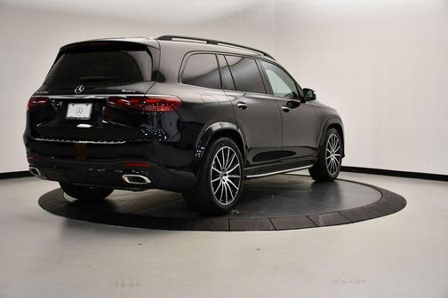 2026 Mercedes-Benz GLS 580 4MATIC