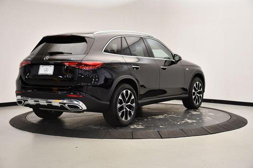 2025 Mercedes-Benz GLC 350e Base